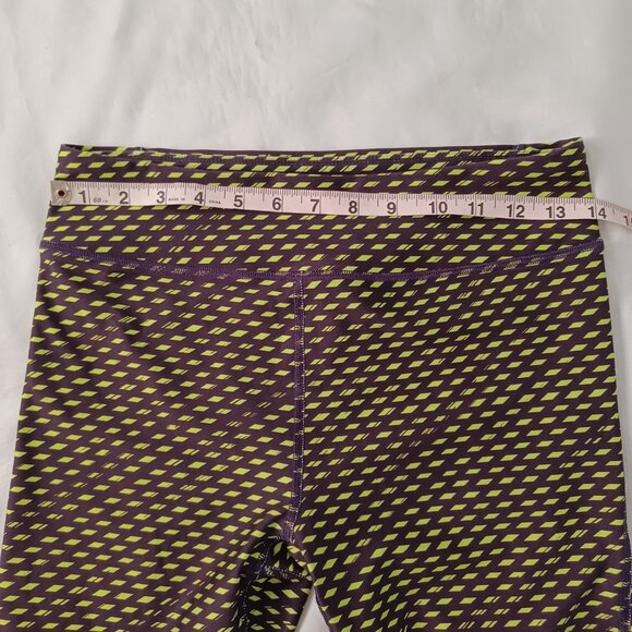 Under Armour Heat Gear Compression Leggings Cropped Capri Pants Printed Size M - Picture 5 of 7